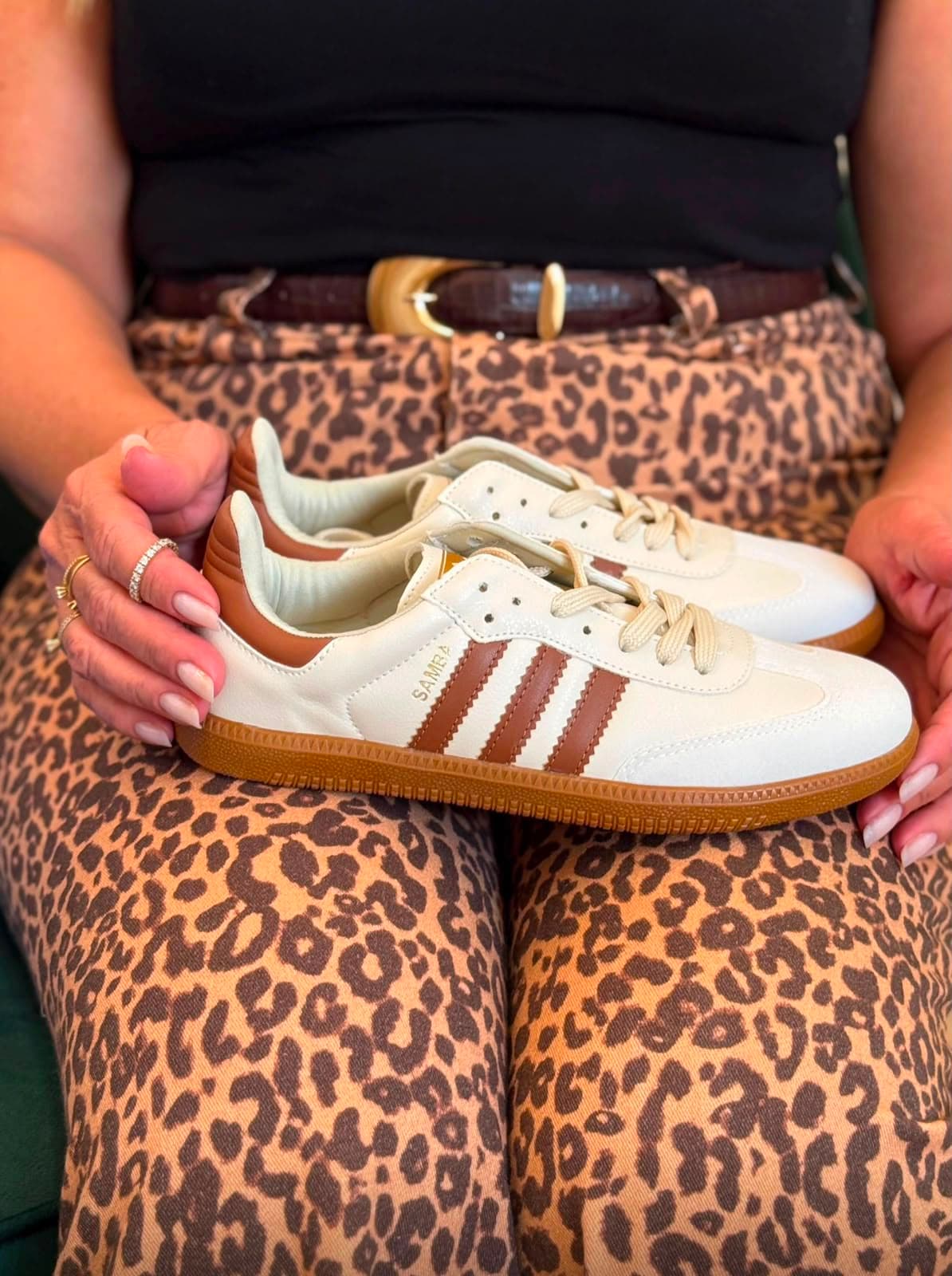 Tênis Feminino Adidas Samba Marrom – Casual Premium Confortável